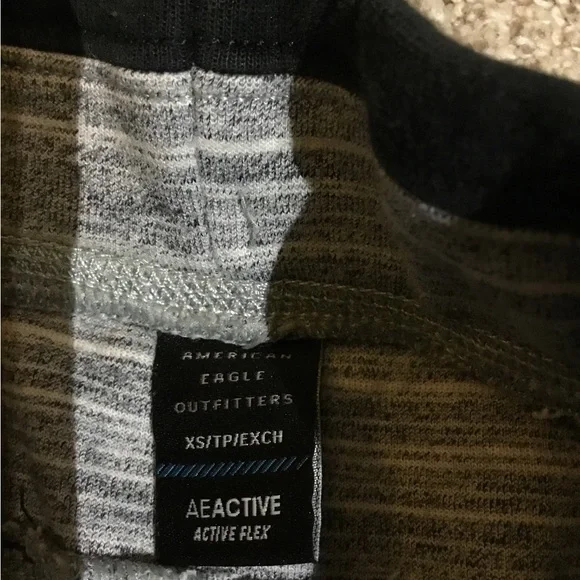 American Eagle 24/7 shorts - Picture 4 of 5